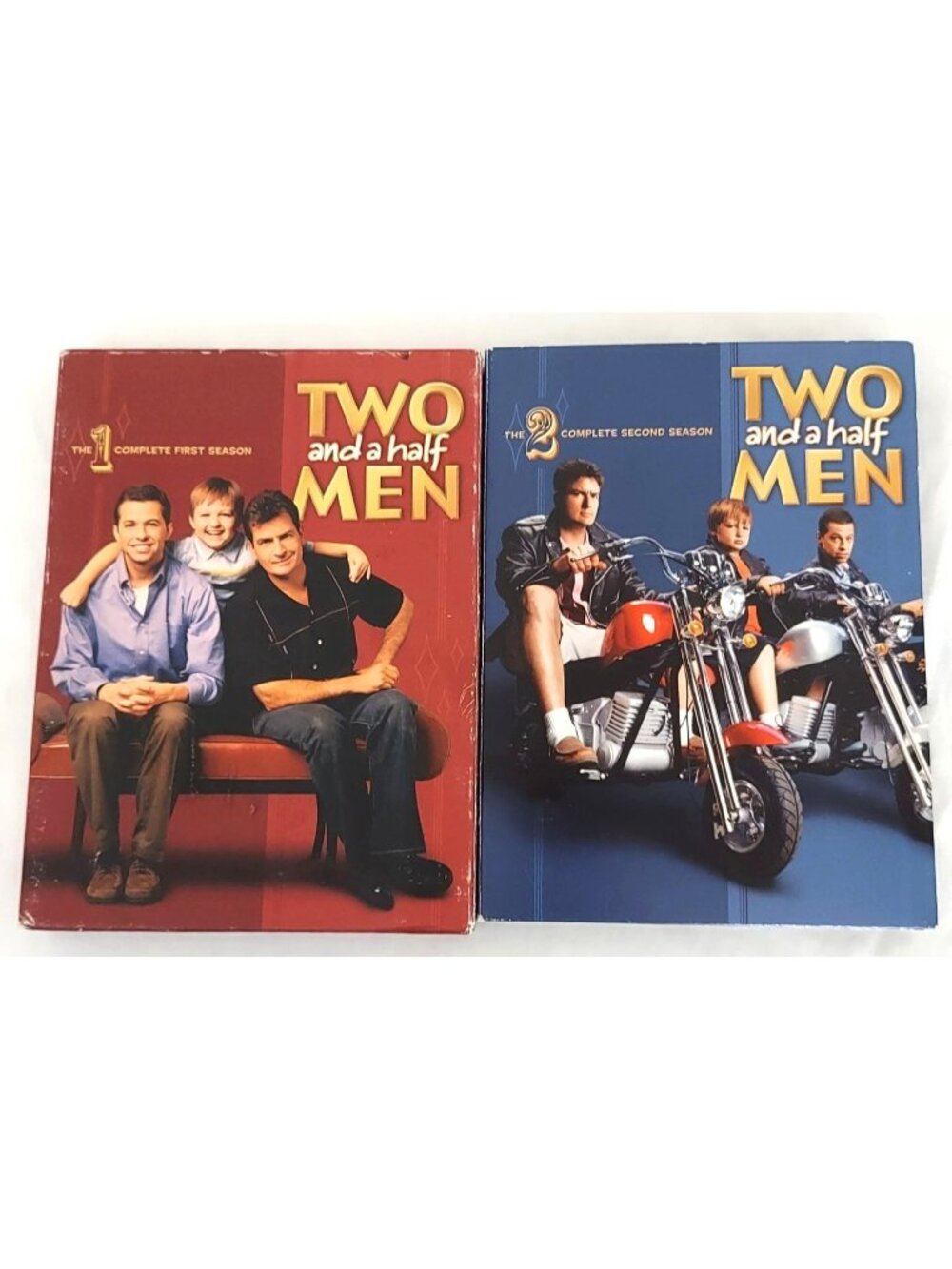 Two And A Half Men - The Complete First And Second Season DVD Box Set - Read